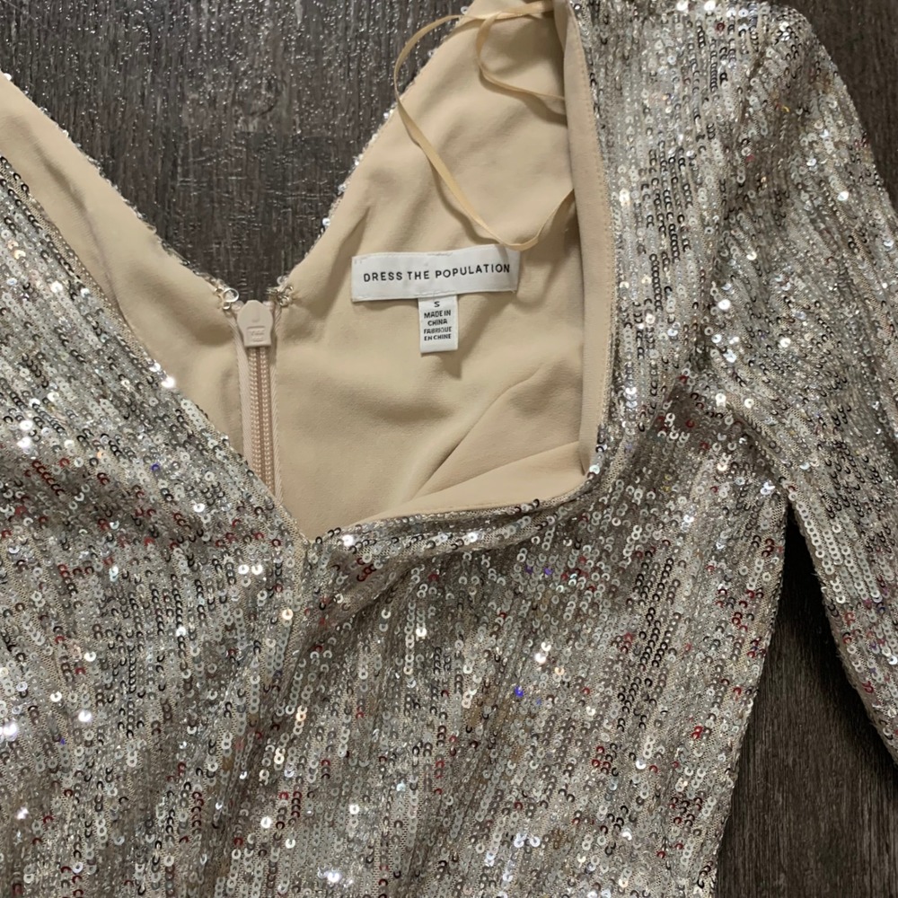 Dress the Population Silver Sequin V Neck Long Sleeve Wrap Midi Dress - Picture 3 of 5